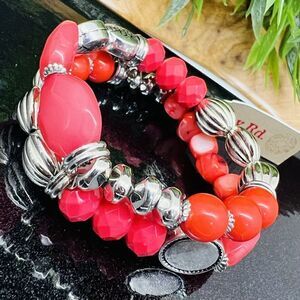 Ruby Red Silver Tone Textured Bead Pink Red Two Strand Stretch Bracelet 1383